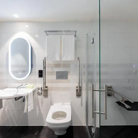 By Marriott Hotel 4*