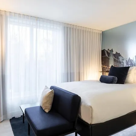 Hotel By Marriott
