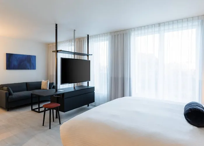 Hotel By Marriott 4*