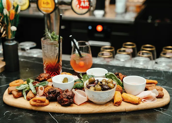 فندق By Marriott خنت