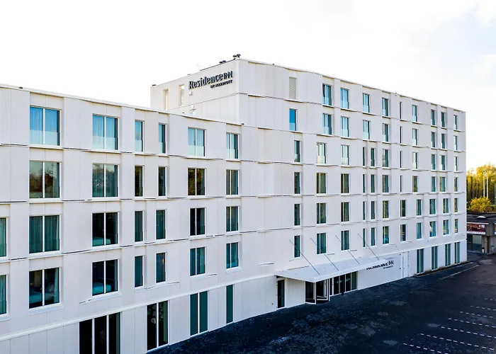 فندق By Marriott