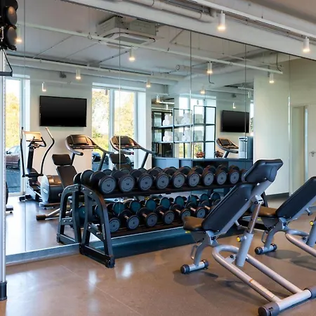 酒店 By Marriott 4*